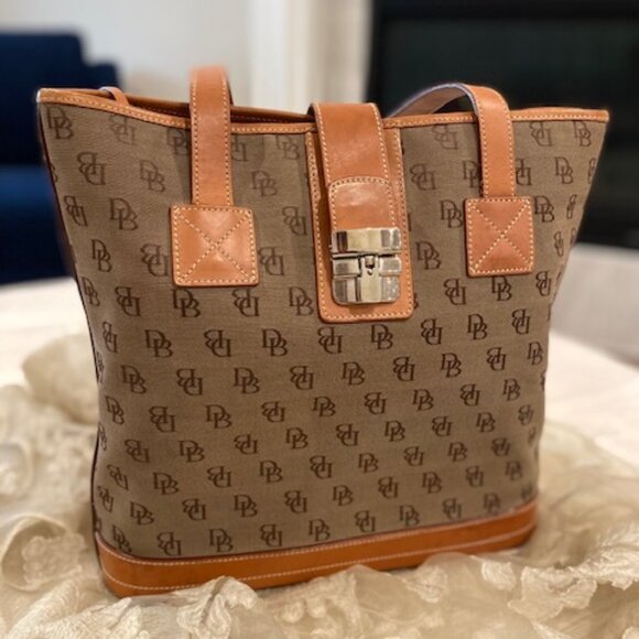 Dooney & Bourke Handbags - "DOONEY & BOURKE" Signature Bucket Bag